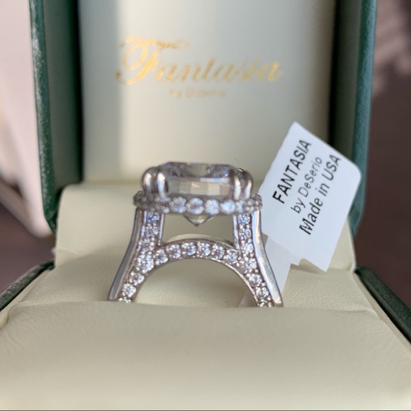 Stunning Elongated Cushion Cut 14k white gold Ring - Picture 6 of 8